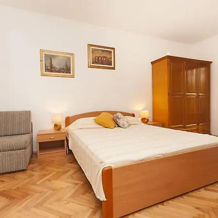 Katica Apartman *